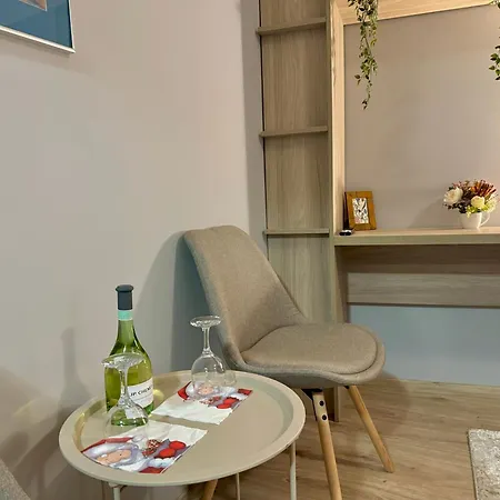 Garsoniera Park * 克拉奥华